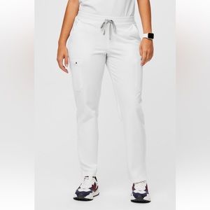 FIGS Women's Optic White Fionxtra™ Yola™ - Skinny Scrub Pants